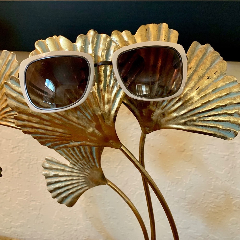 AUTHENTIC CHANEL CH4203 C459S6 Silver Gray Sun - Picture 4 of 7